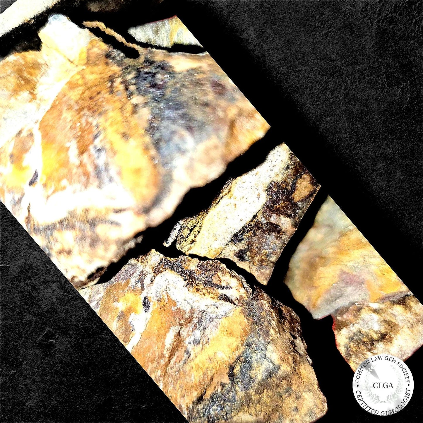 The Hollow Earth | CRSTL&CO™